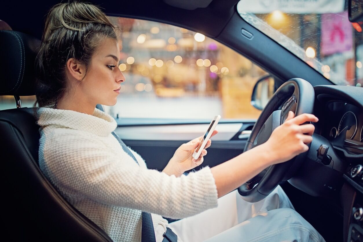 Davenport’s Guide to the New Hands-Free Driving Law