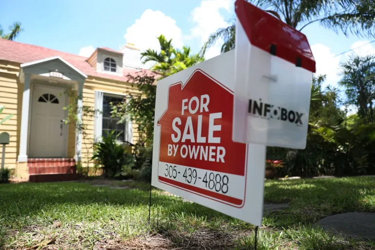 Florida's Housing Market Shows Signs of Cooling Amid Interest Rate Hikes