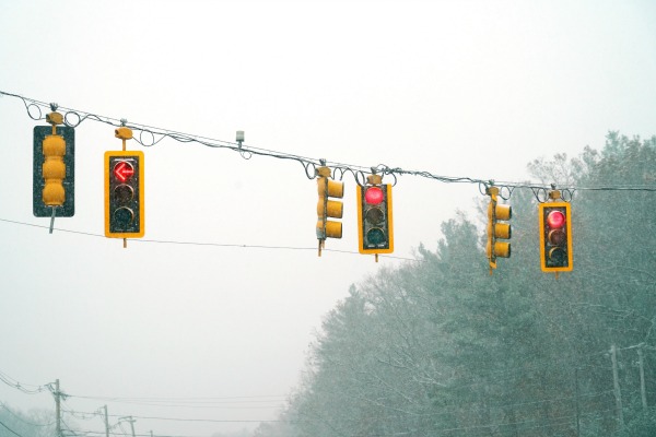 How Strict Are Red Light Right Turn Laws in Delaware? Find Out Now!