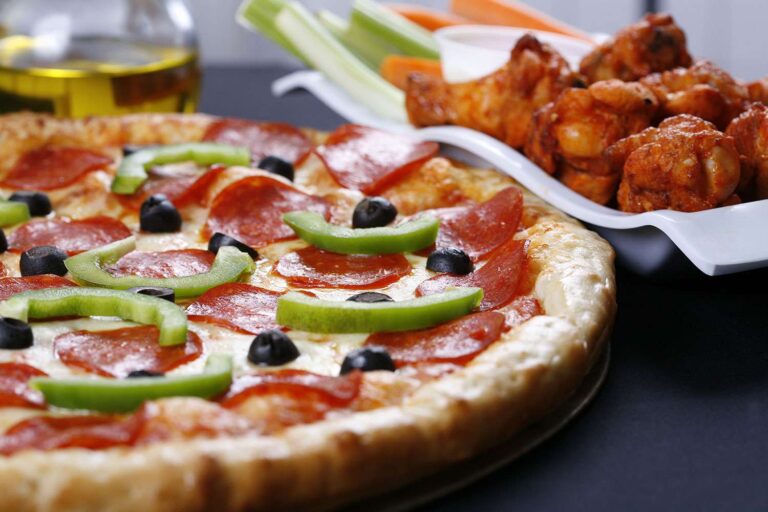 Jilted Bride Laces Ex’s Pizza with Lead, Strangles Him After He Cancels Wedding