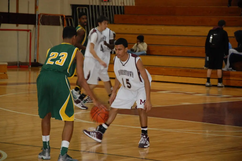 Morristown Boys’ Basketball Ends Season with Loss to Morris Knolls