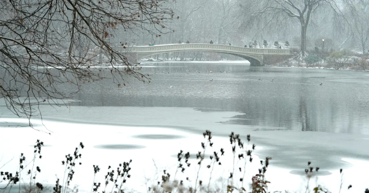 Snow Showers Expected Thursday in NYC; Slick Evening Commute Possible!