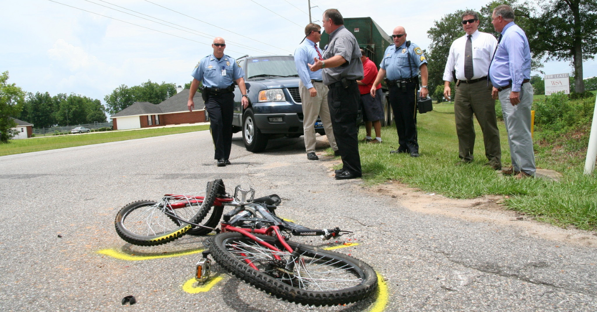 17-Year-Old Cyclist Fatally Struck in Town of Alabama Accident