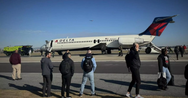 Delta Airlines Flight 345 Makes Emergency Landing After Cabin Fills with Smoke!