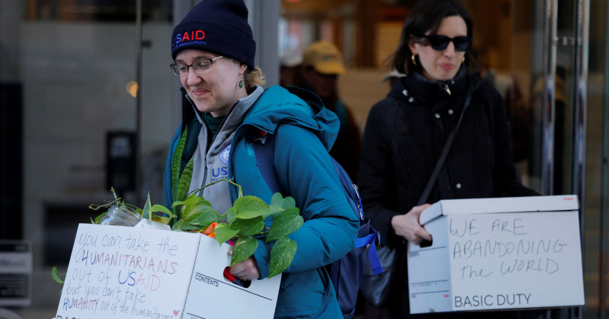 U.S. Jobless Claims Rise to 242,000 Amid Economic Concerns and Workforce Cuts