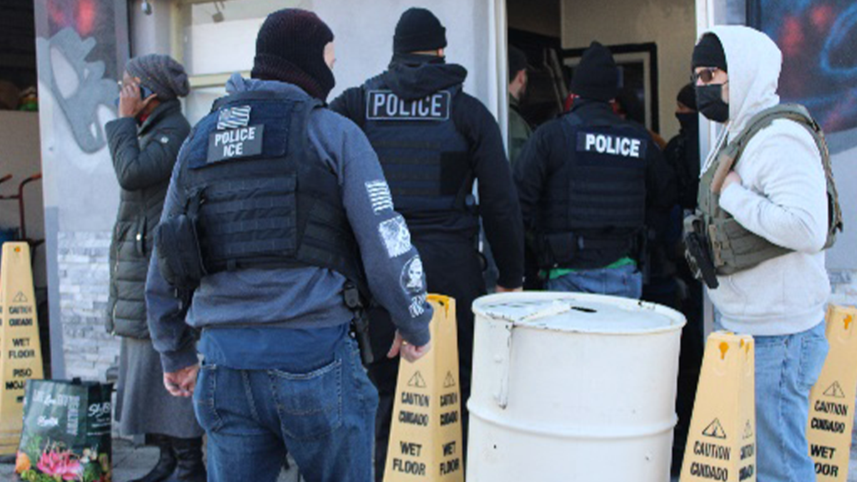 ICE Arrests Four Undocumented Immigrants at Philadelphia Grocery Store