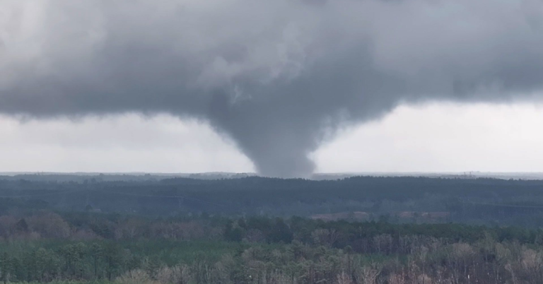 Severe Thunderstorms and Supercells to Hit East Texas, Louisiana, and Mississippi with Tornado Risks