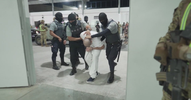 Trump Administration’s Crackdown on Venezuelan Gang Faces Legal Battle as Alabama AG Joins Nationwide Coalition