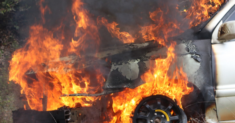 Breaking News: Firefighters Take out Car Fire on Queen Kaahumanu Hwy!