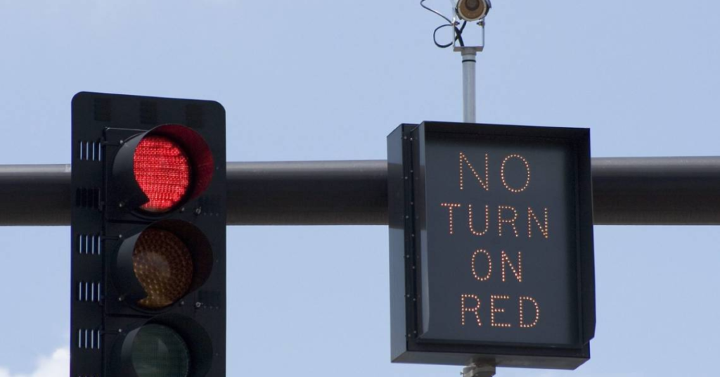 Indiana’s New Right Turn on Red Law: Avoid These Costly Mistakes