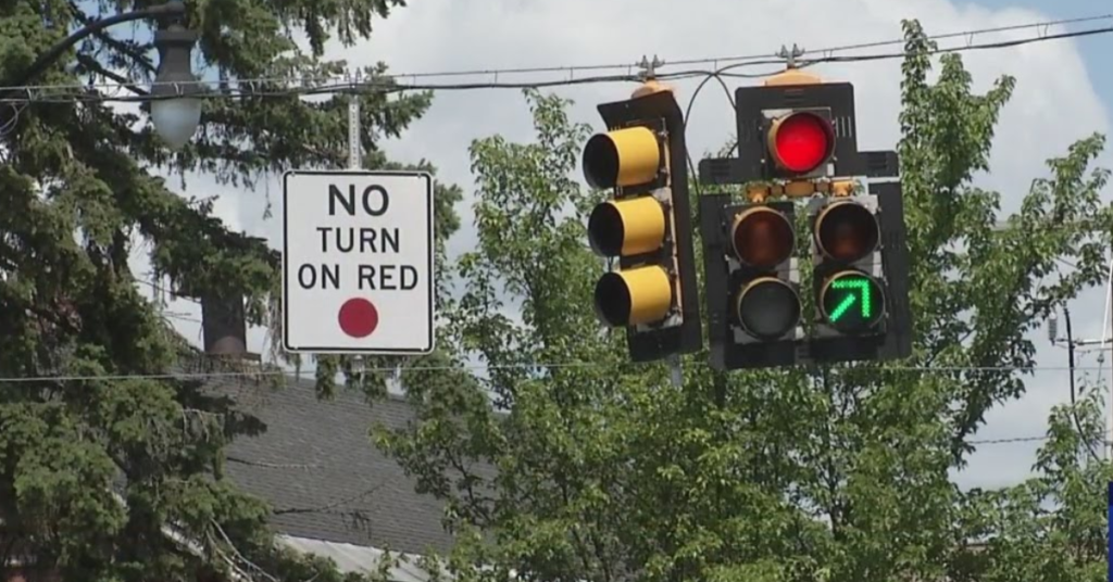 Minnesota Latest Traffic Rule: Turning Right on Red – What’s Changed?