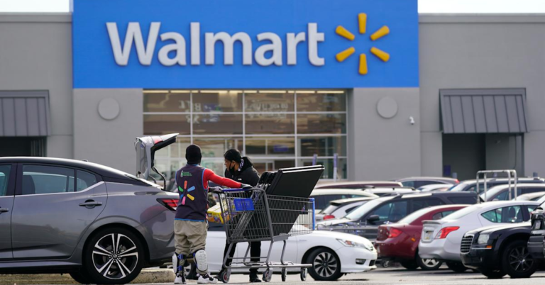 Walmart Confirms 3-4% Sales Growth, Adjusts Profit Forecast Amid Tariff Concerns