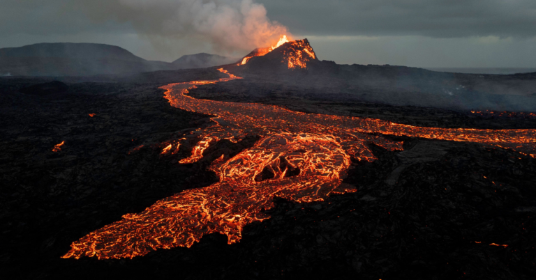 Eruption Alert: Mount Spurr's Increased Activity Raises Concerns in Anchorage