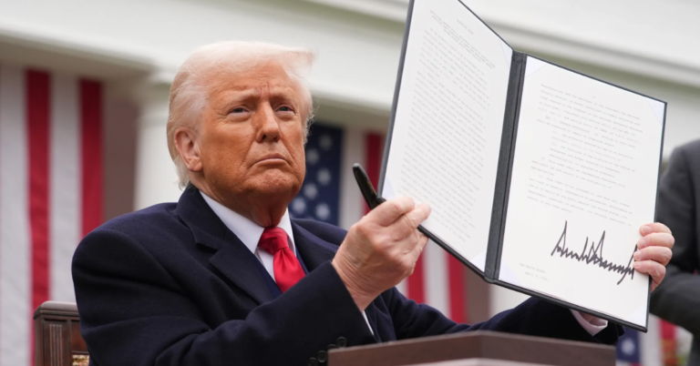 New Poll Reveals Shocking Collapse in Trump’s Support—Even Among His Base!