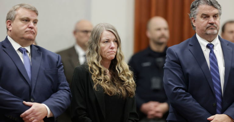 Shocking Turn: Lori Vallow Chooses to Represent Herself in High-Profile Murder Case