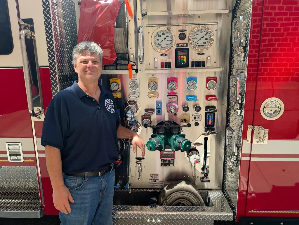 Beloved Firefighter’s Only Cancer Warning Sign Was Shockingly Easy to Miss