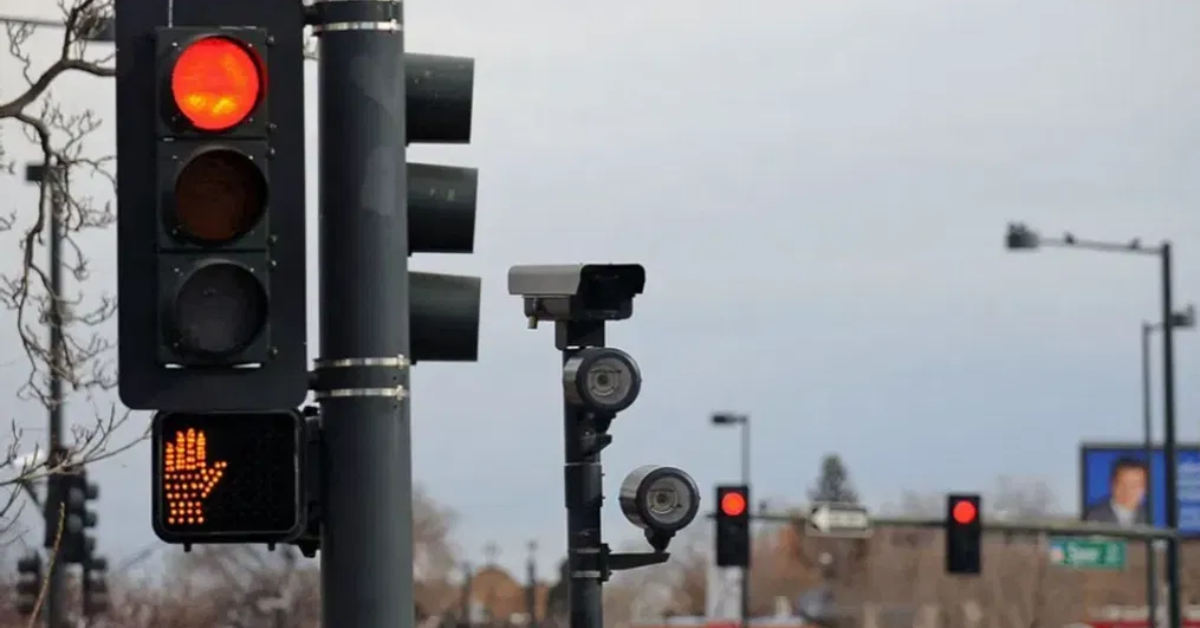Pensacola Drivers Beware: Red Light Cameras Set to Start Catching Violators in 2025
