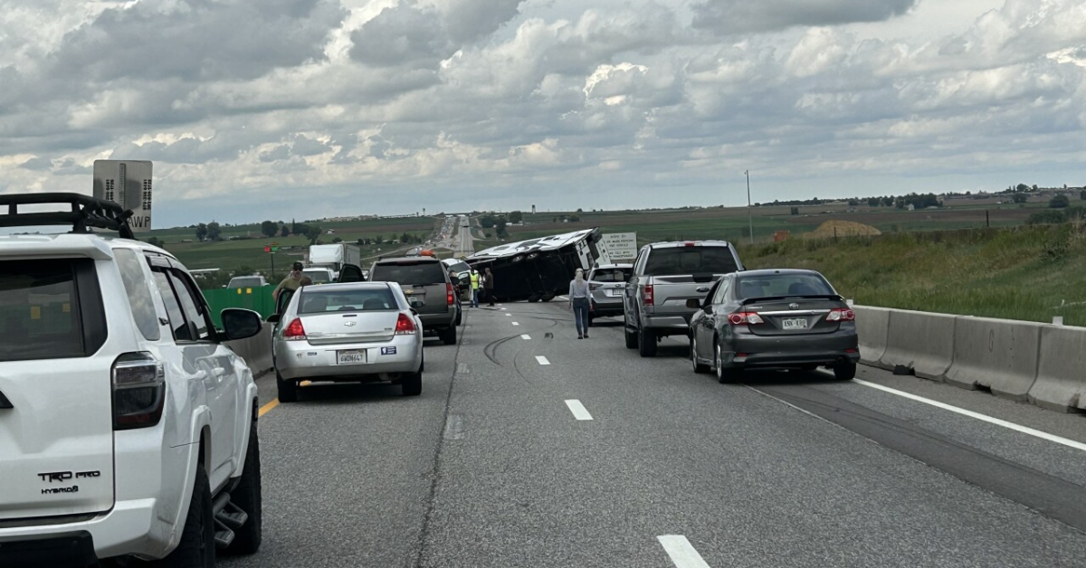 Traffic Restored on I-25 Northbound Near Mead Following Early Morning Truck Crash!