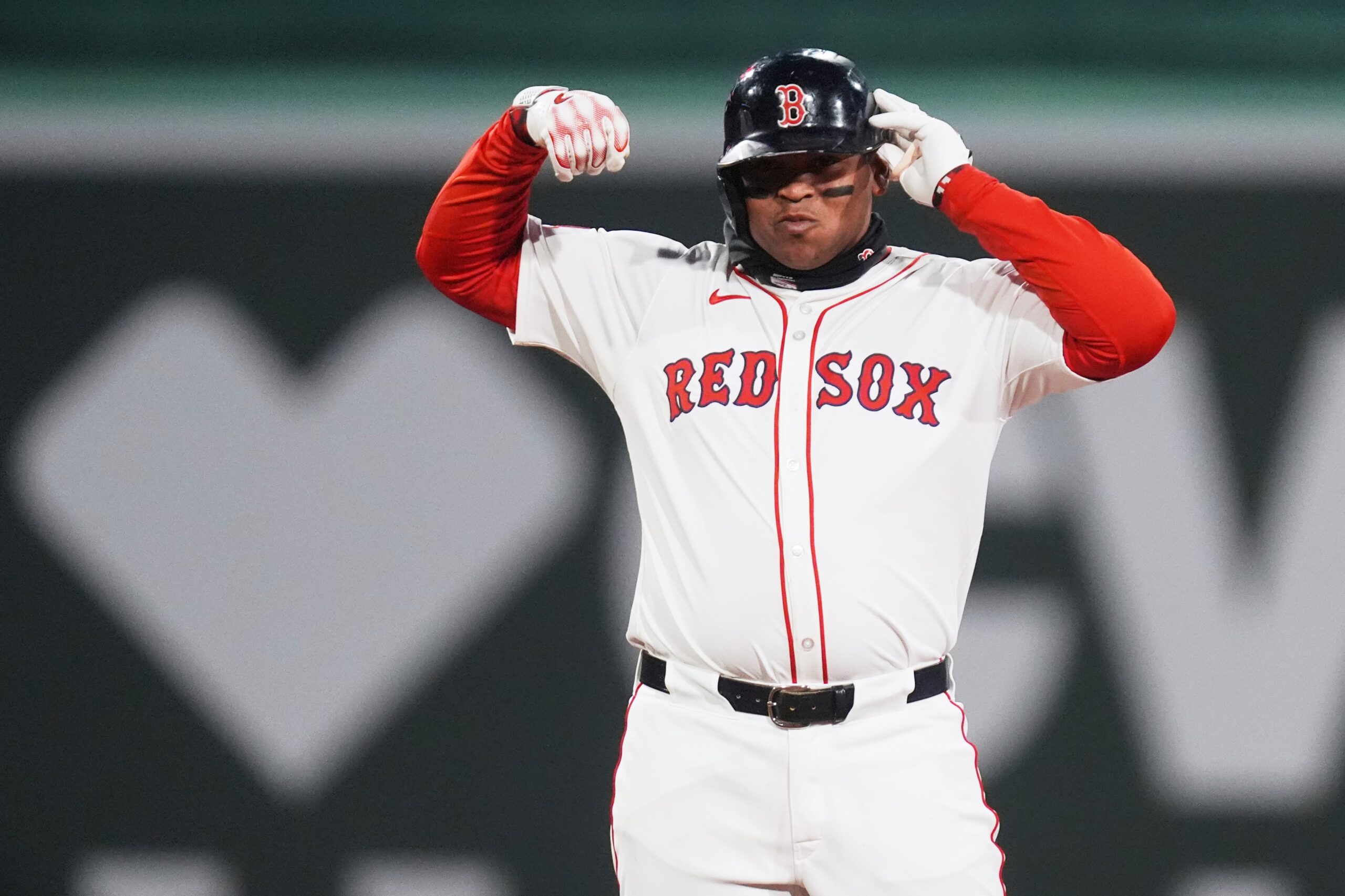 MLB insider got text from Yankees exec after Rafael Devers trade