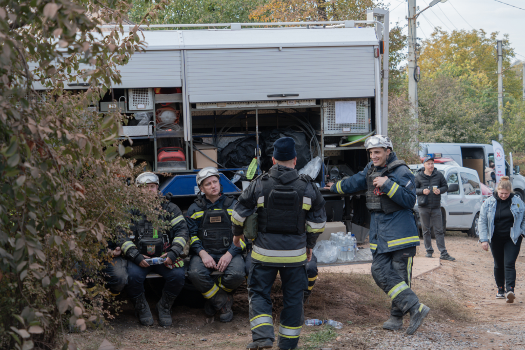 Tragic Attack in Kharkiv: Russian Drones and Missiles Kill 3 in New Strike!
