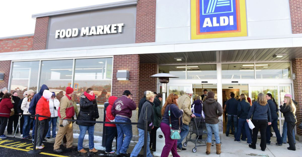 Aldi Expands with Major Acquisition of Bankrupt Retail Chain's Stores