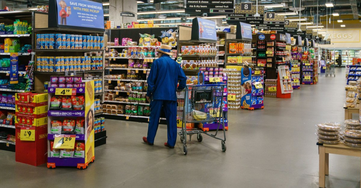 Price Slashes Announced: Major Grocery Chain to Offer Discounted Essentials for Summer!