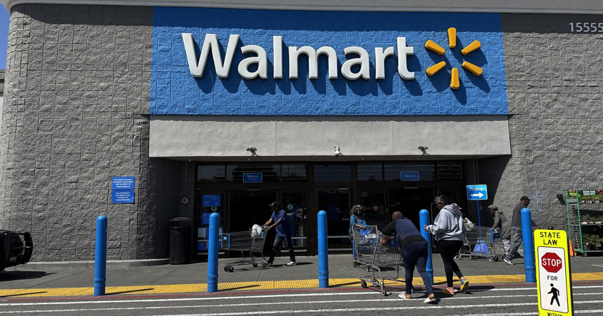 MAGA Revolts Against Walmart After Heiress Alice Walton Takes Out Controversial NYT Ad
