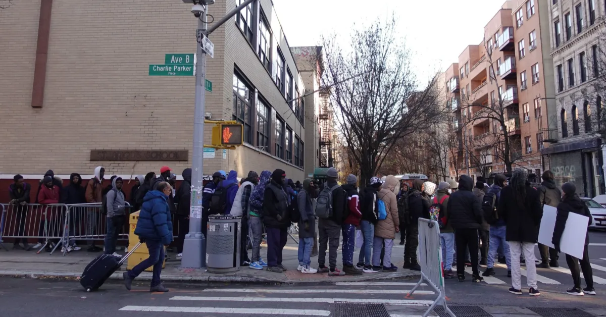 New York Homeless Shelters Overflow as More People Seek Help Amid Crisis