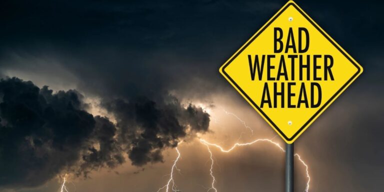 Strong Thunderstorms, 40 MPH Winds Hit Parts of the Valley, NWS Warns Residents to Take Shelter